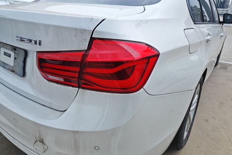 BMW 3 Series 2016 immagine di auto #8