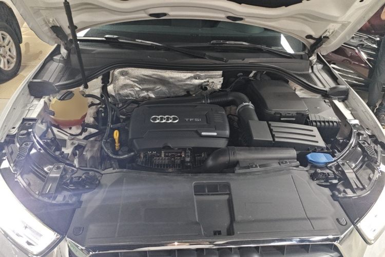 Audi Q3 2018 #22 Audi Q3 2018 car image #22
