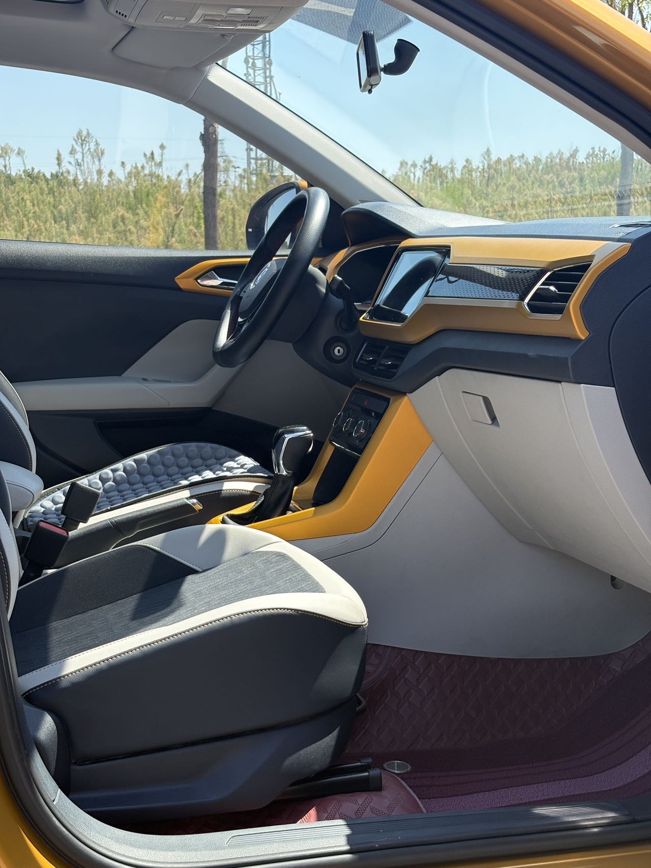 Volkswagen T-Cross 2020 immagine di auto #6