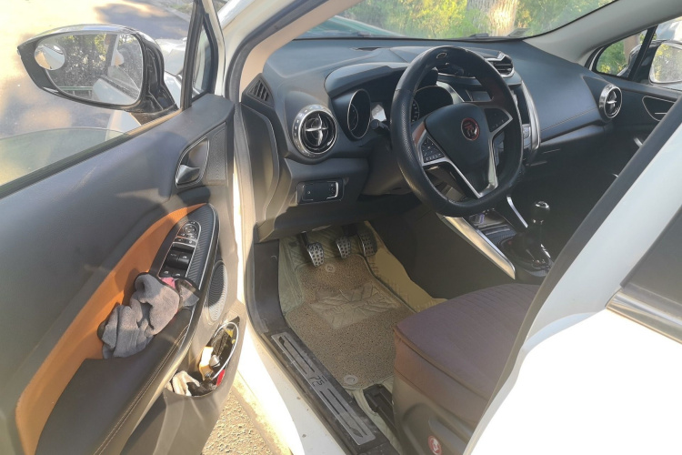 BYD Yuan 2016 car image #9