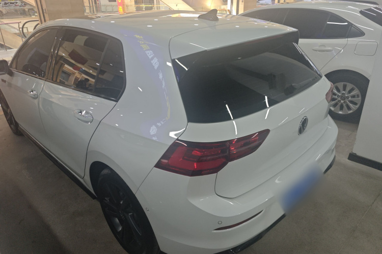 Volkswagen Golf 2024 car image #5