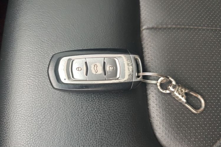GEELY Emgrand 2016 car image #9