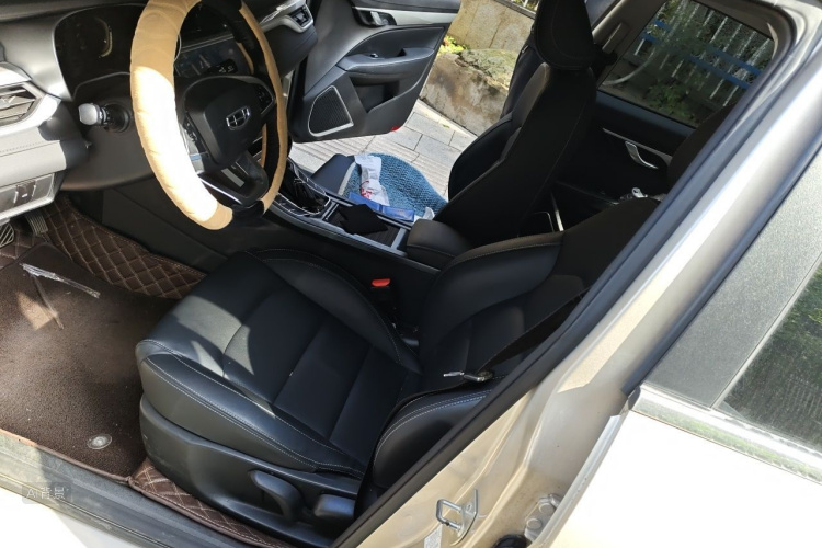 GEELY Emgrand 2020 car image #17