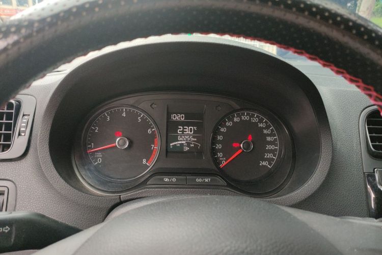 Volkswagen Polo 2017 #12 Volkswagen Polo 2017 car image #12