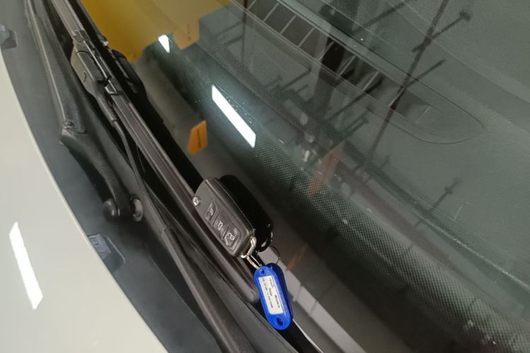 Volkswagen Polo 2018 car image #9