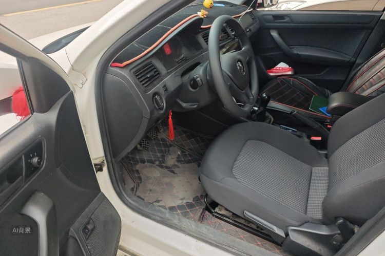 Volkswagen Santana 2018 car image #18