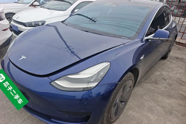 Tesla Model 3 2020 car image #2