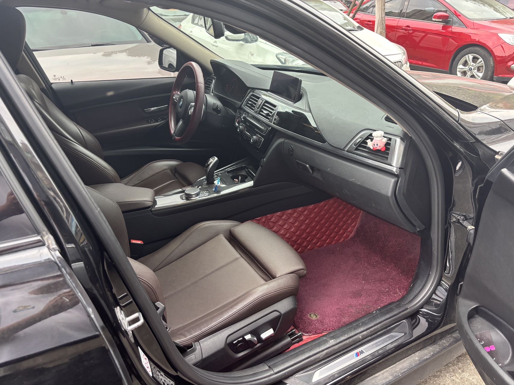 BMW 3 Series 2018 car image #6