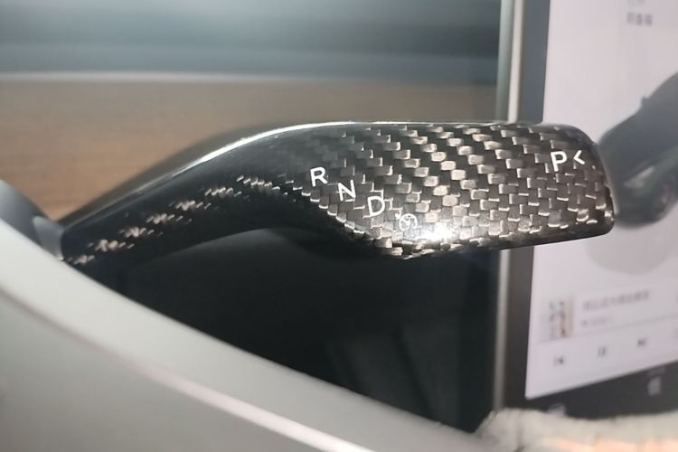 Tesla Model 3 2022 car image #13