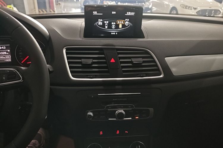 Audi Q3 2018 #13 Audi Q3 2018 car image #13