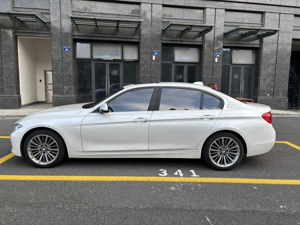 BMW 3 Series 2019 #3 BMW 3 Series 2019 car image #3