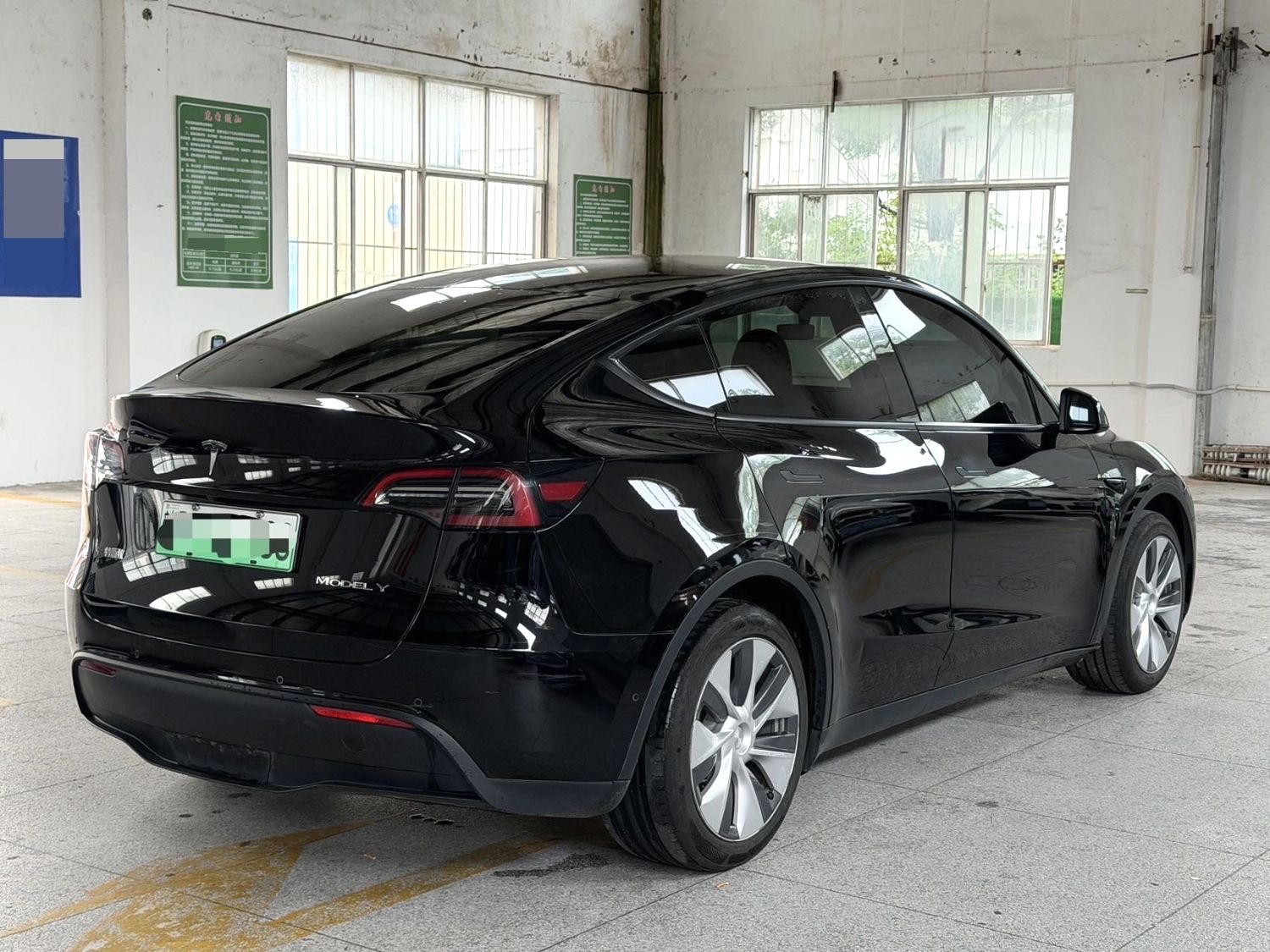 Tesla Model Y 2022 #7 Tesla Model Y 2022 car image #7