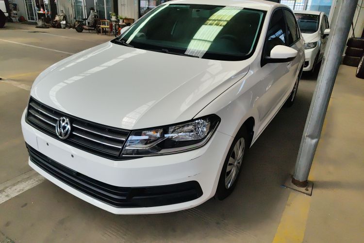 Volkswagen Santana 2019 car image #2