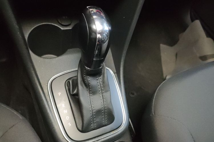 Volkswagen Polo 2018 imagem de carro #14