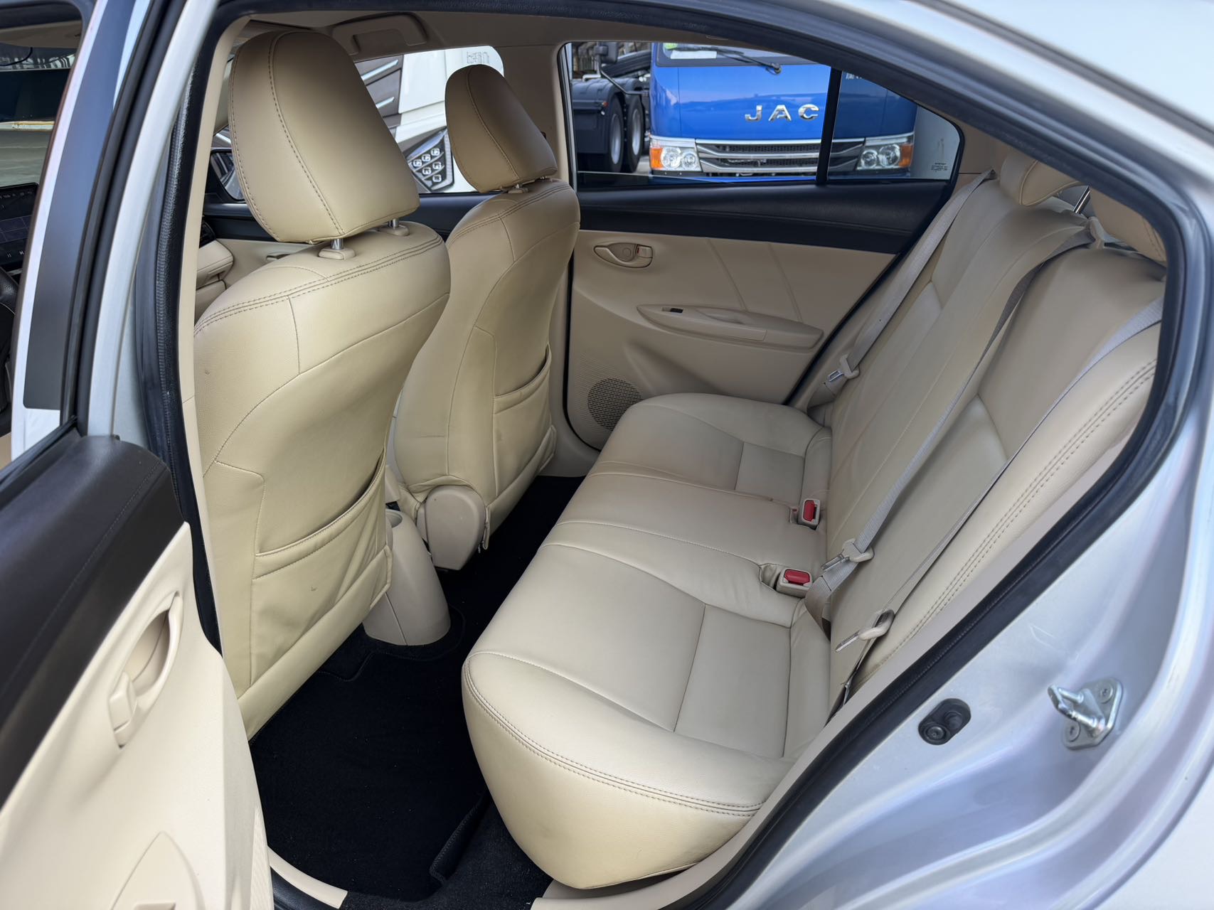 Toyota Vios 2015 صورة سيارة #3
