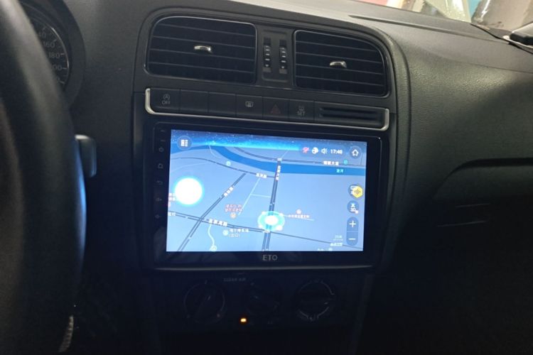 Volkswagen Polo 2019 car image #13