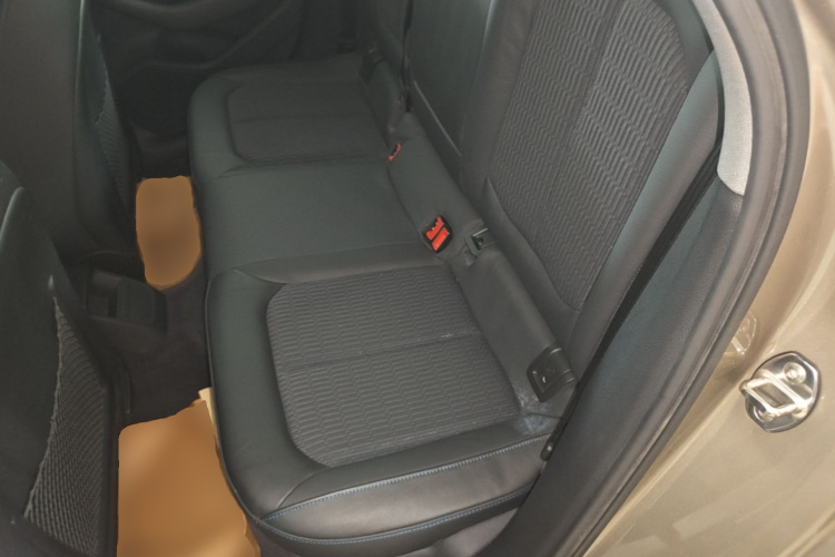 Audi A3 2018 car image #17