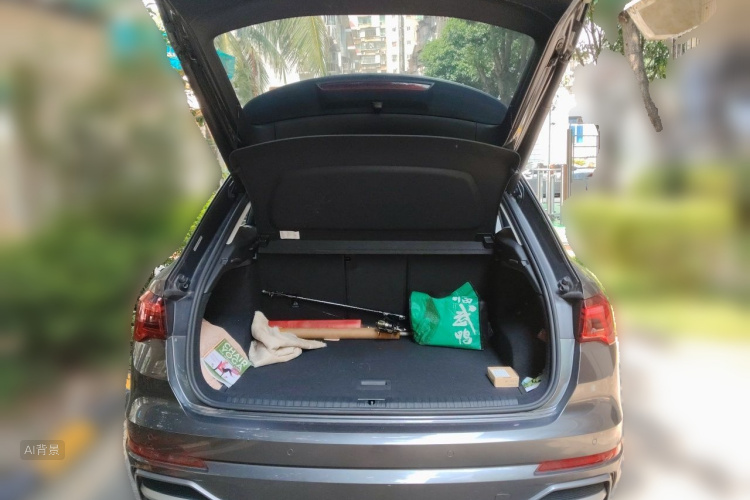 Audi Q3 2021 car image #21