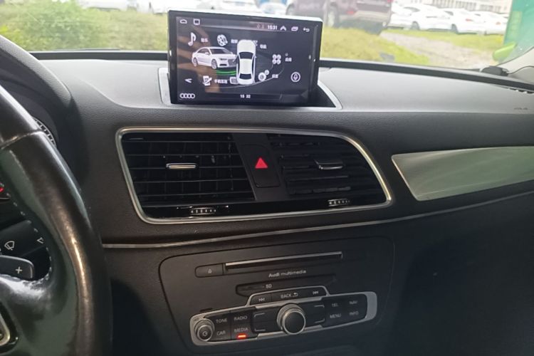 Audi Q3 2019 #17 Audi Q3 2019 car image #17