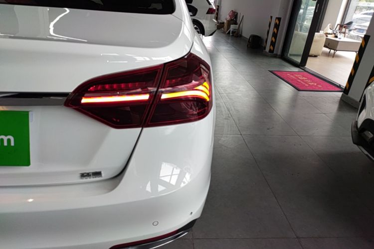 GEELY Emgrand 2020 #8 GEELY Emgrand 2020 صورة سيارة #8