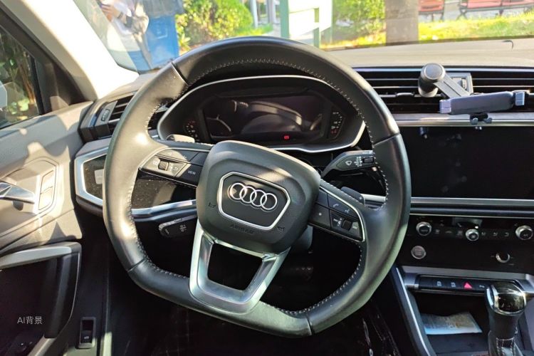 Audi Q3 2019 #12 Audi Q3 2019 car image #12