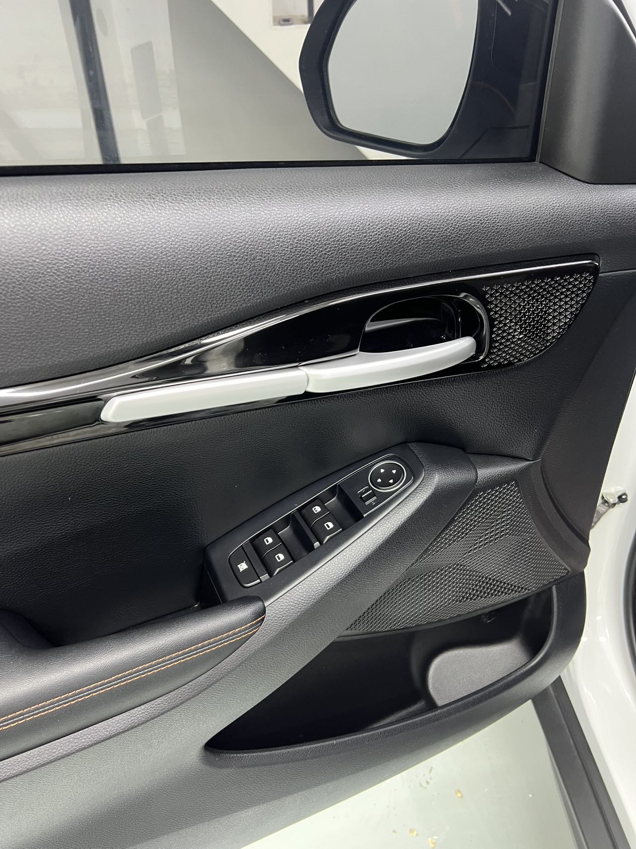 Kia Seltos 2023 immagine di auto #6