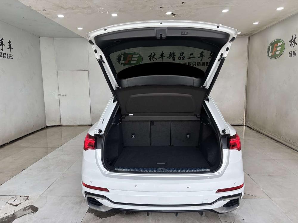 Audi Q3 2025 صورة سيارة #30