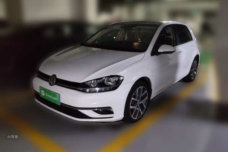 Volkswagen Golf 2018 car image #2