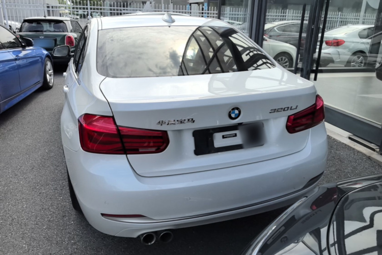 BMW 3 Series 2017 car image #4