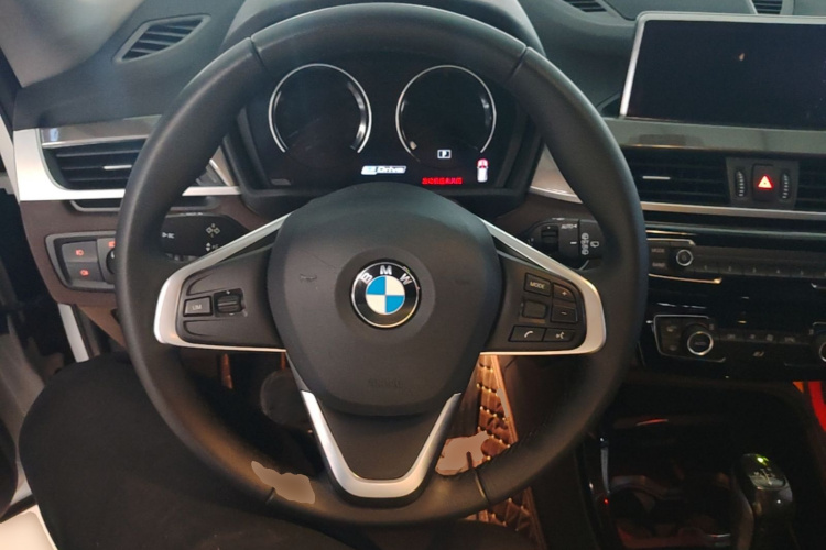 BMW X1 New Energy 2019 #11 BMW X1 New Energy 2019 car image #11