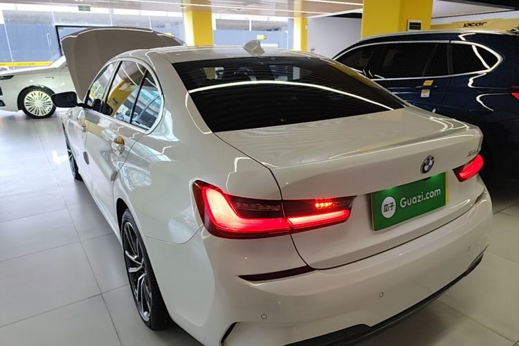 BMW 3 Series 2020 car image #5