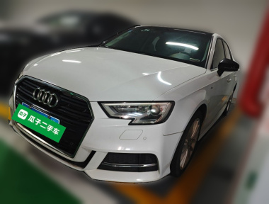 Audi A3 2018 Audi A3 2018 صورة سيارة