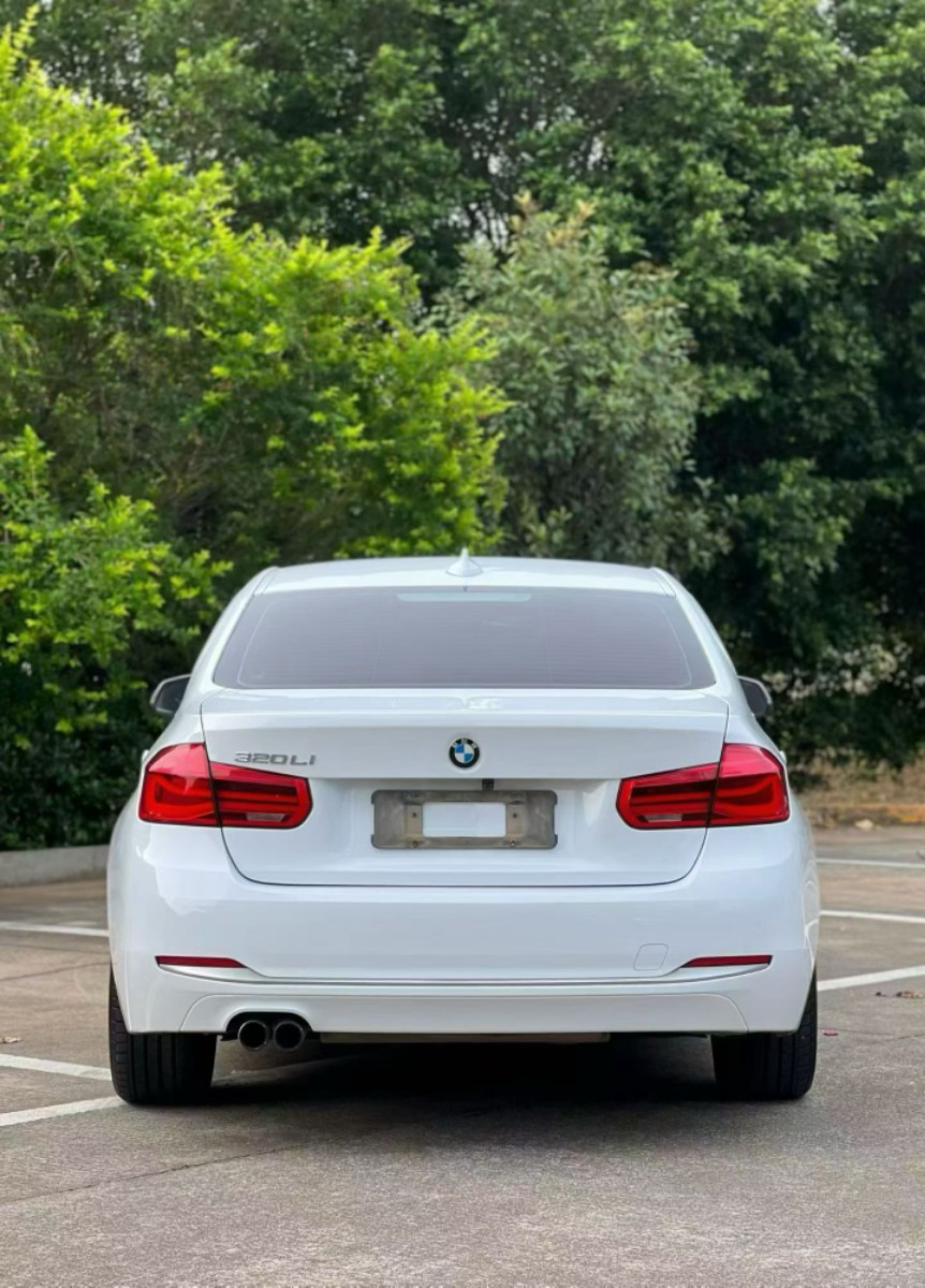 BMW 3 Series 2017 #4 BMW 3 Series 2017 car image #4