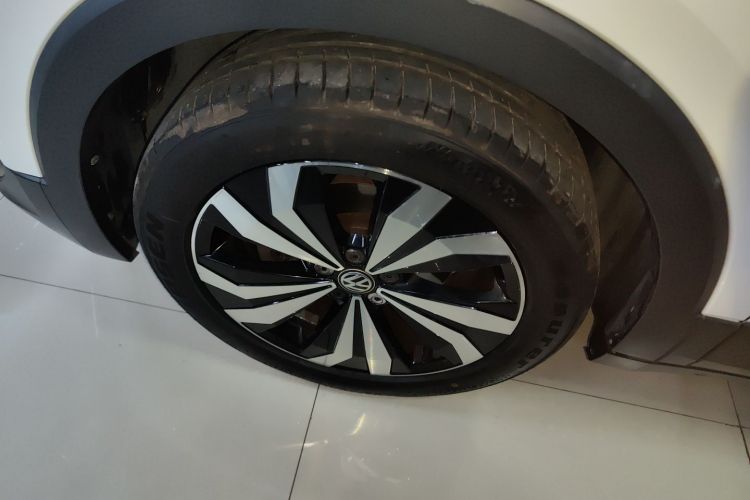 Volkswagen T-Cross 2019 изображение автомобиля #9