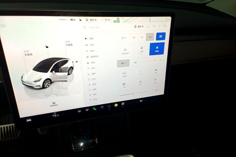 Tesla Model Y 2022 #13 Tesla Model Y 2022 car image #13