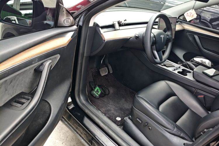 Tesla Model Y 2023 #16 Tesla Model Y 2023 immagine di auto #16