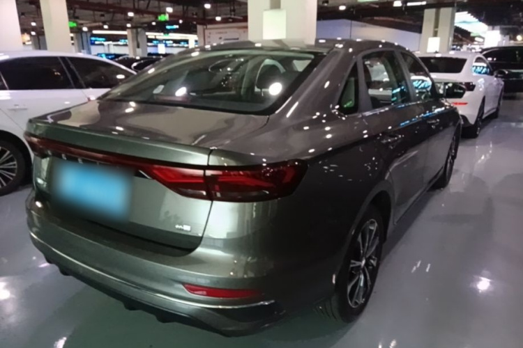 GEELY Emgrand 2025 car image #7
