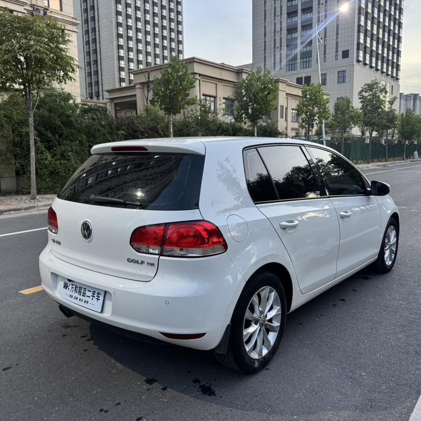 Volkswagen Golf 2013 car image #6