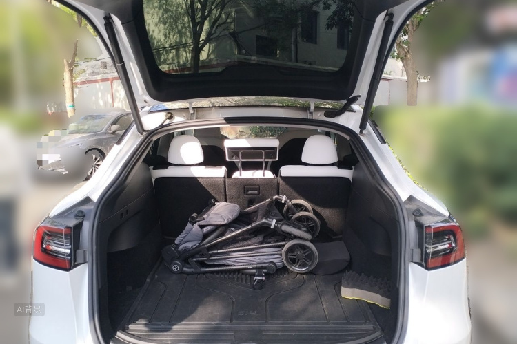 Tesla Model Y 2022 #21 Tesla Model Y 2022 car image #21