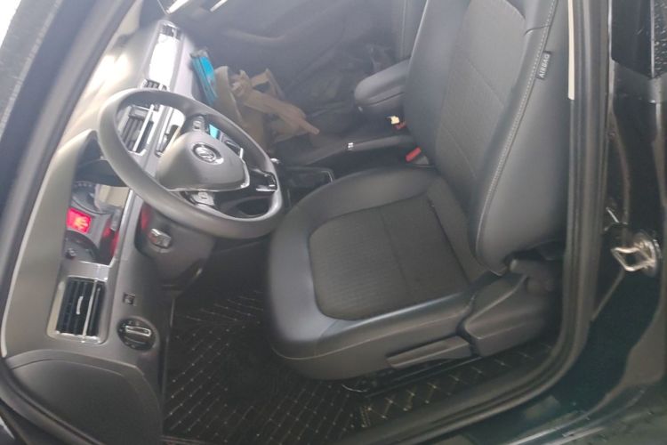 Volkswagen Santana 2019 car image #15