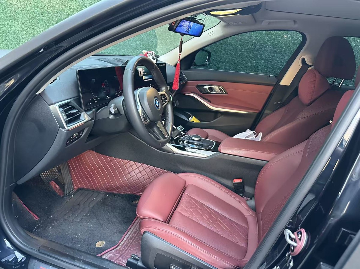 BMW i3 2024 car image #2