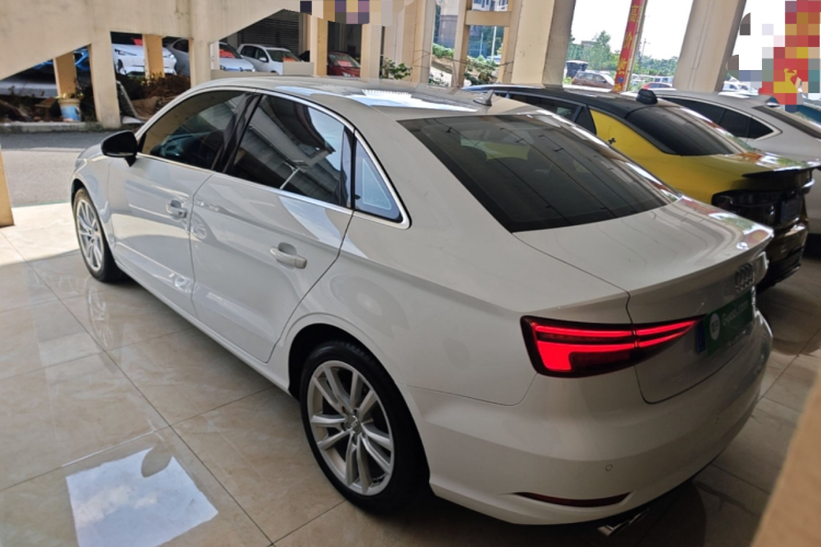 Audi A3 2018 car image #5