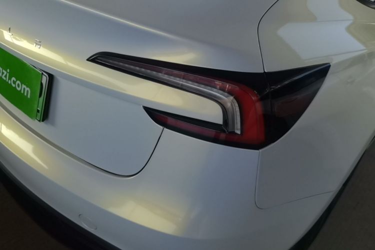 Tesla Model 3 2025 #8 Tesla Model 3 2025 car image #8