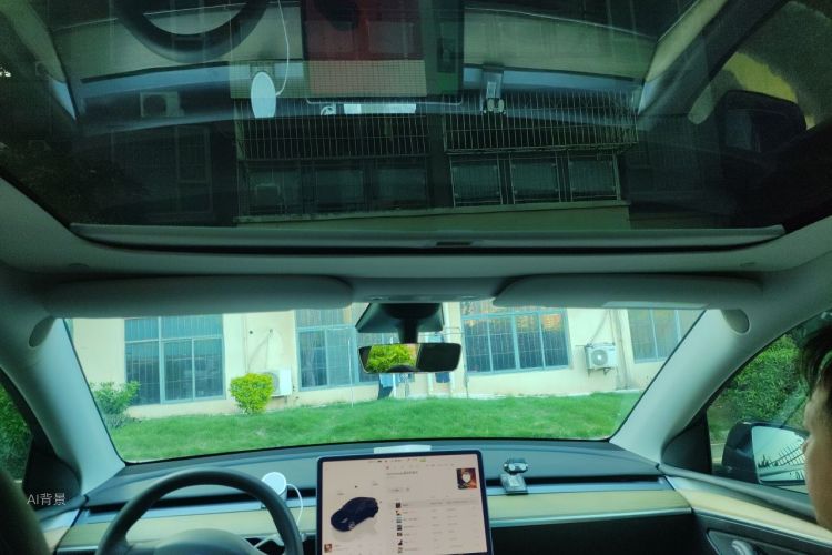 Tesla Model Y 2022 car image #20