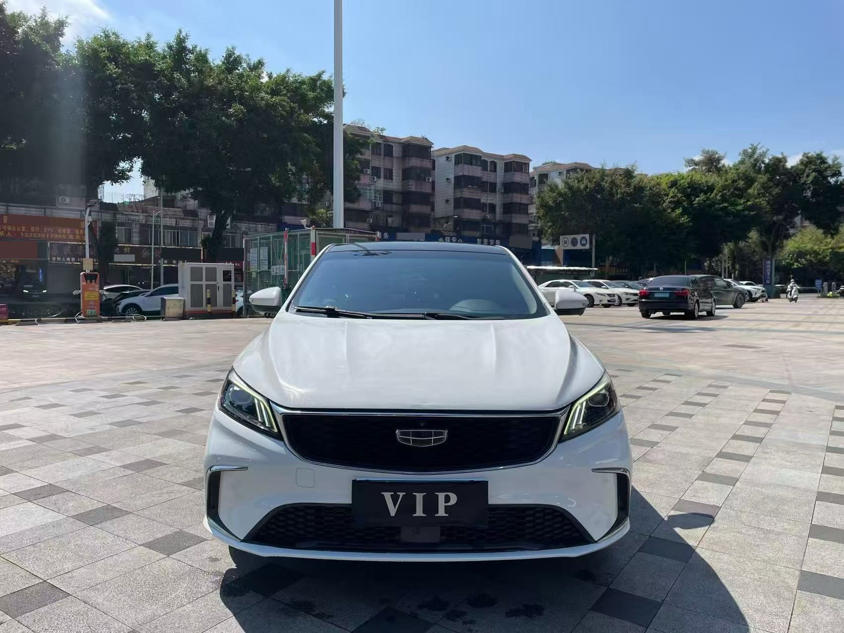 GEELY Binray 2022 car image #2