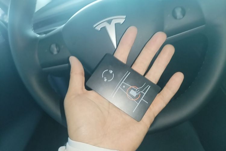 Tesla Model Y 2024 #9 Tesla Model Y 2024 immagine di auto #9
