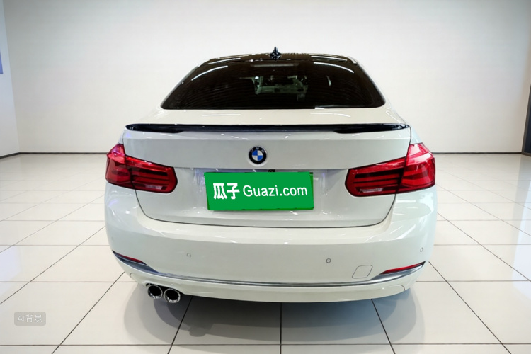 BMW 3 Series 2018 car image #6