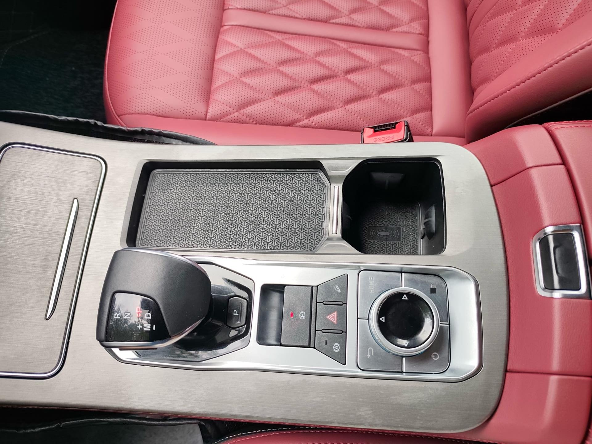Jetour X70 PLUS 2024 image de voiture #12