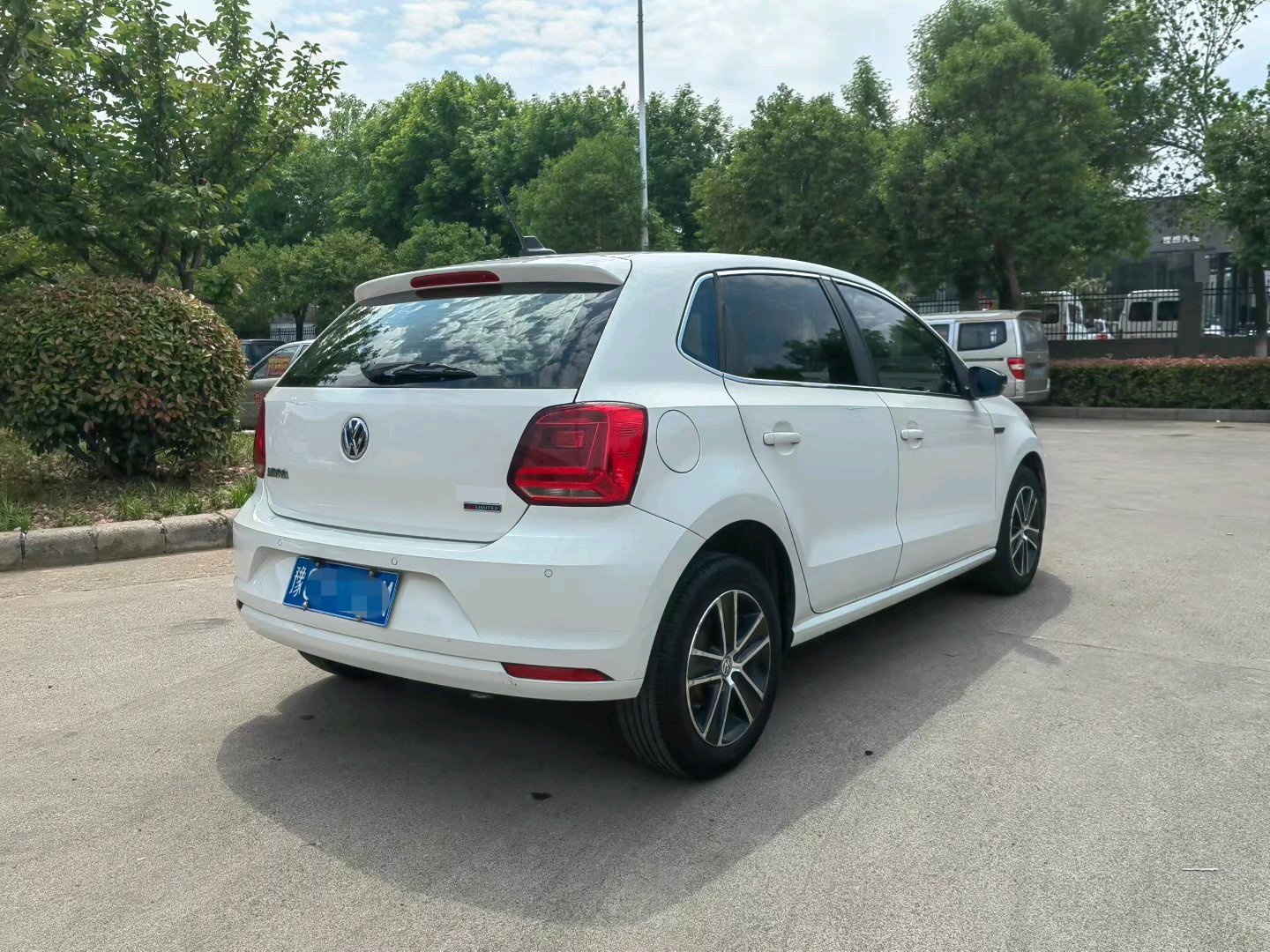 Volkswagen Polo 2014 изображение автомобиля #5