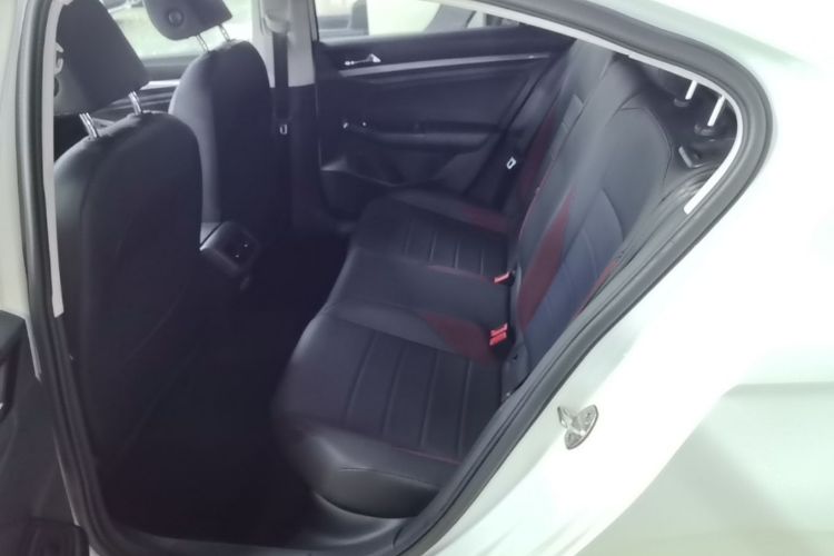 Volkswagen Bora 2019 car image #17